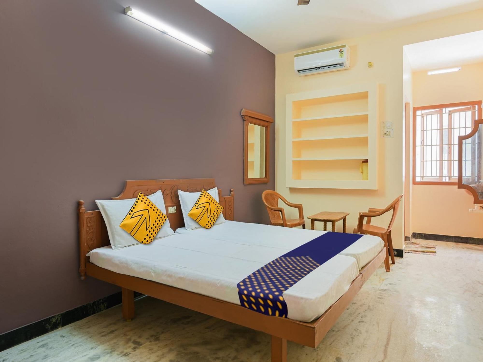 Hotel O Vel Vel Guest House パラニ エクステリア 写真